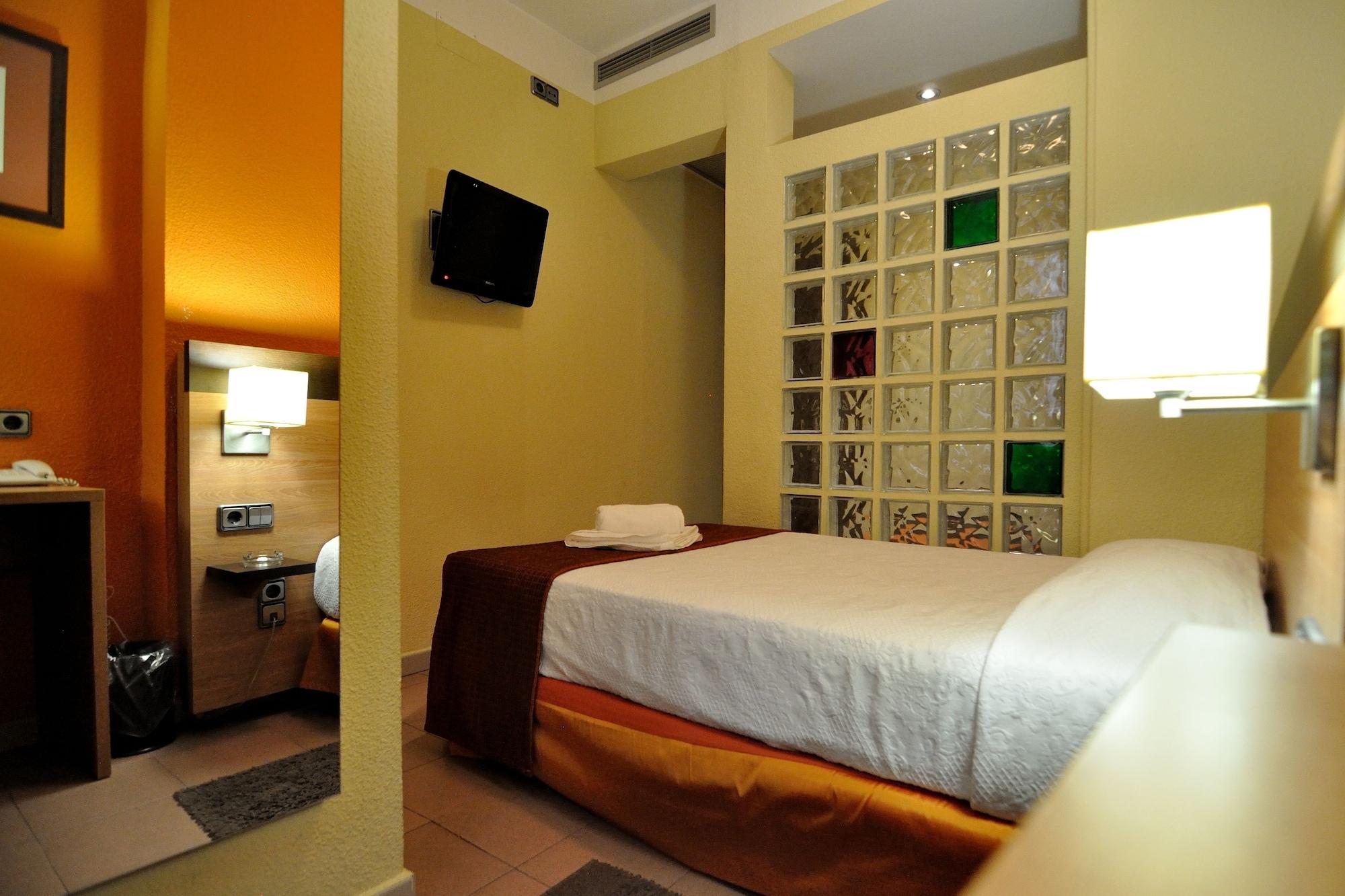 Hostal Ballesta Madrid Ngoại thất bức ảnh