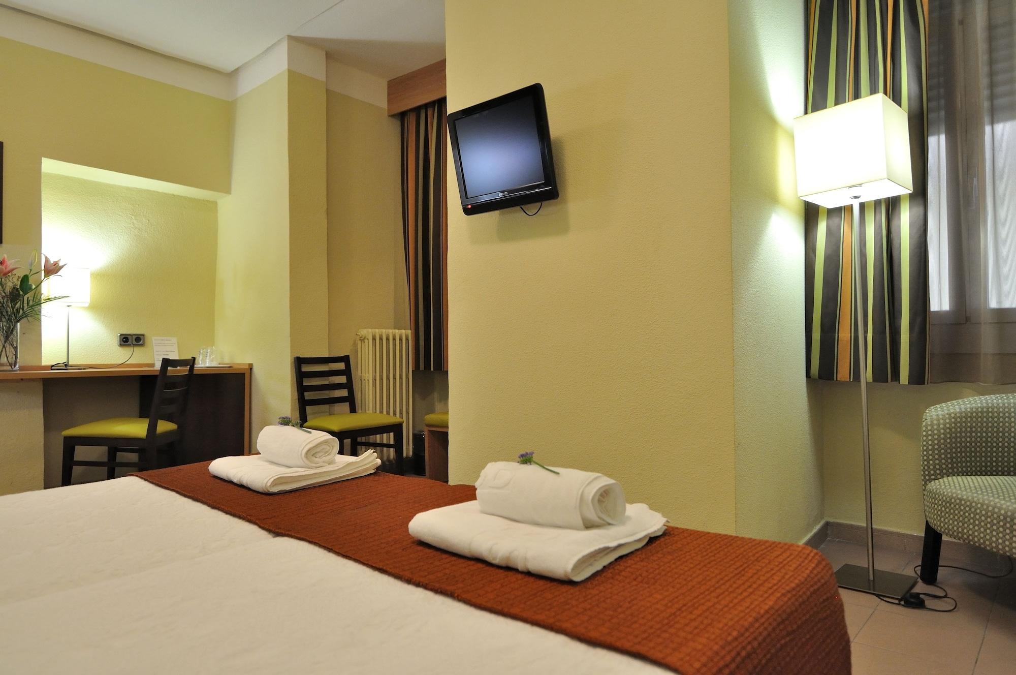 Hostal Ballesta Madrid Ngoại thất bức ảnh