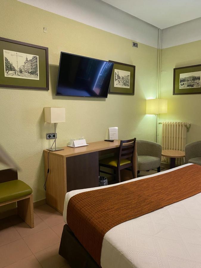 Hostal Ballesta Madrid Ngoại thất bức ảnh