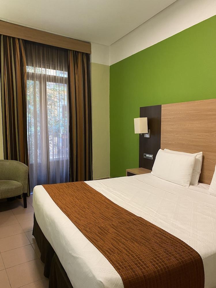 Hostal Ballesta Madrid Ngoại thất bức ảnh