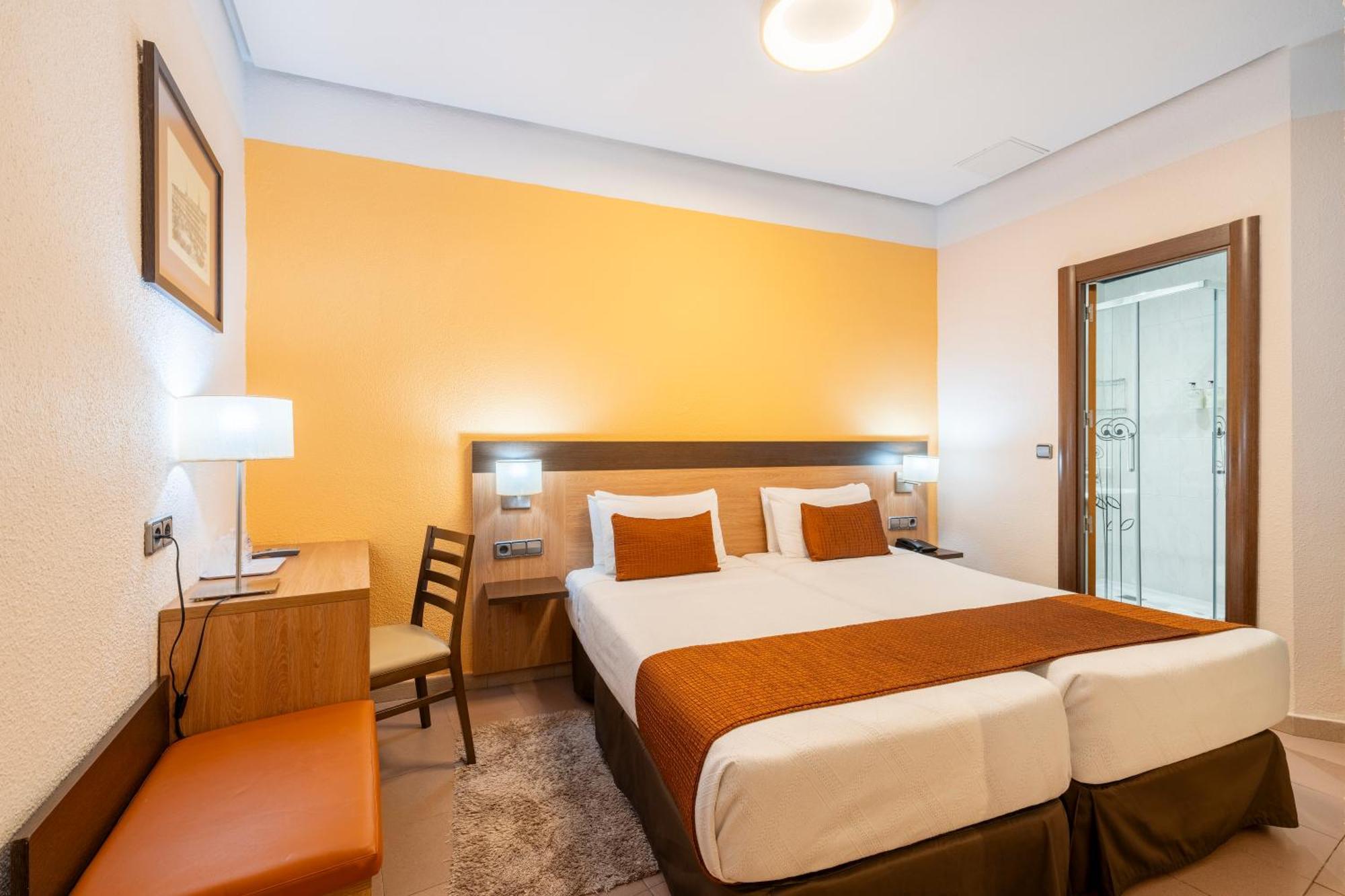 Hostal Ballesta Madrid Ngoại thất bức ảnh
