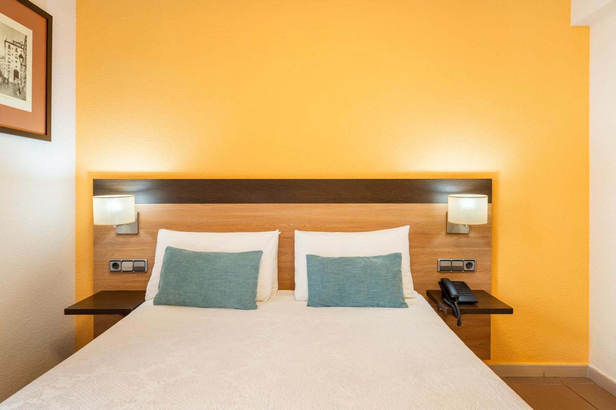 Hostal Ballesta Madrid Ngoại thất bức ảnh