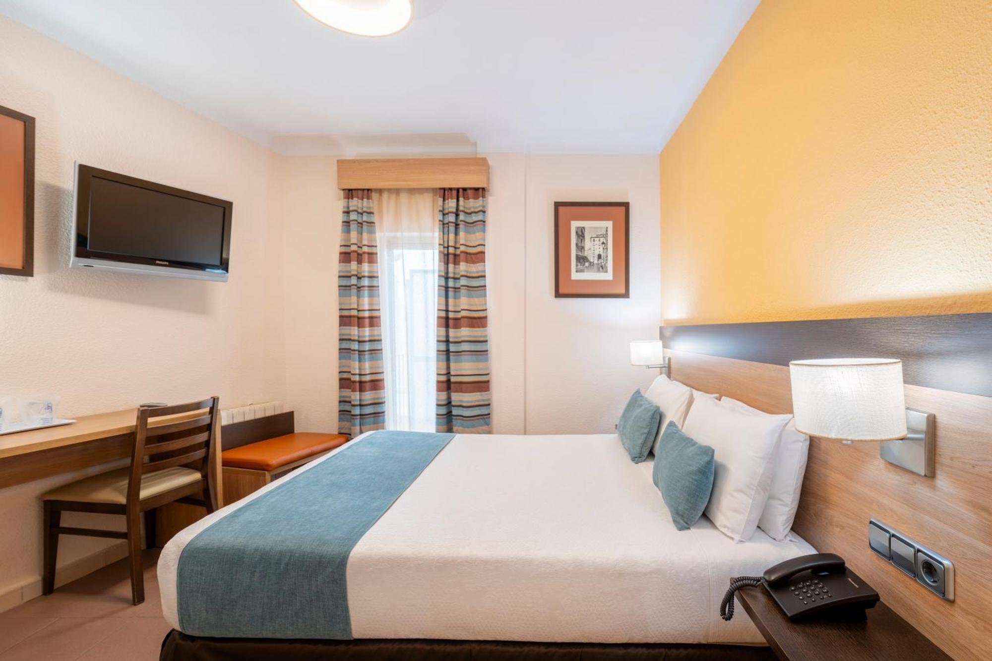 Hostal Ballesta Madrid Ngoại thất bức ảnh