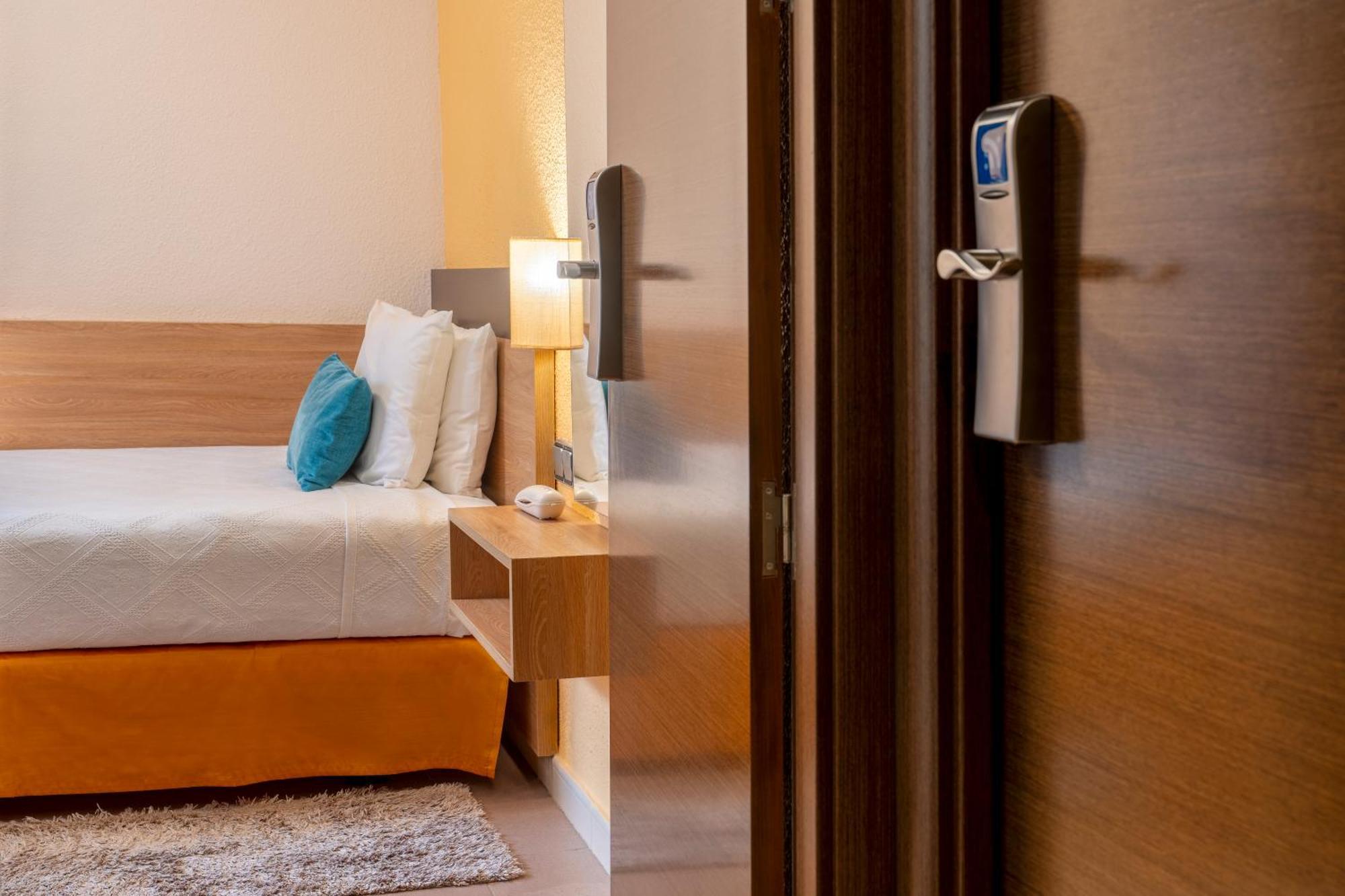 Hostal Ballesta Madrid Ngoại thất bức ảnh