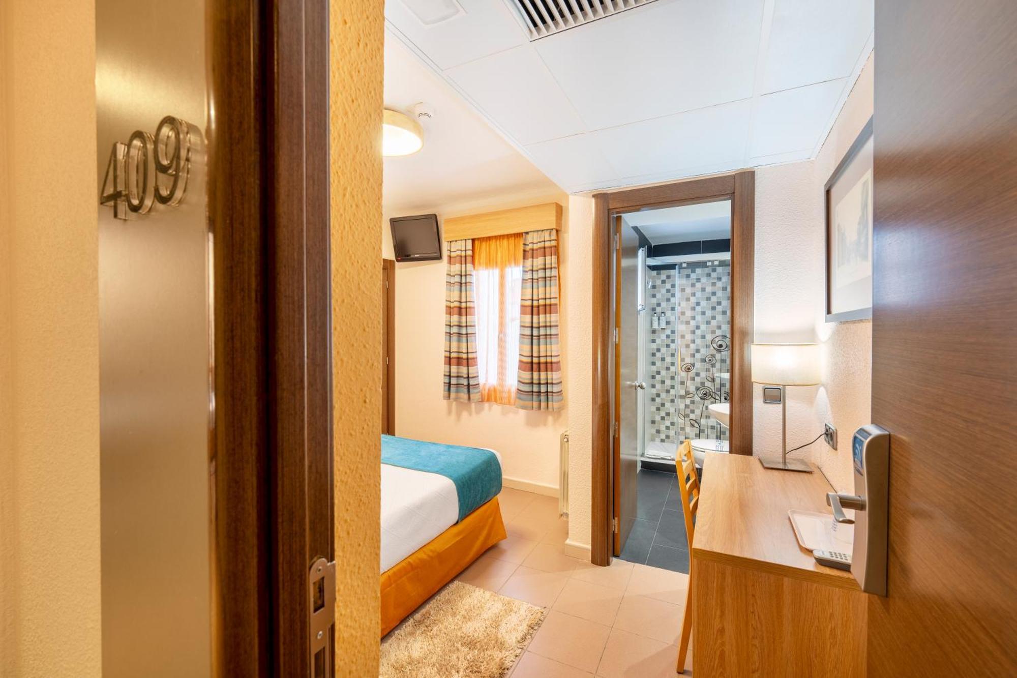 Hostal Ballesta Madrid Ngoại thất bức ảnh