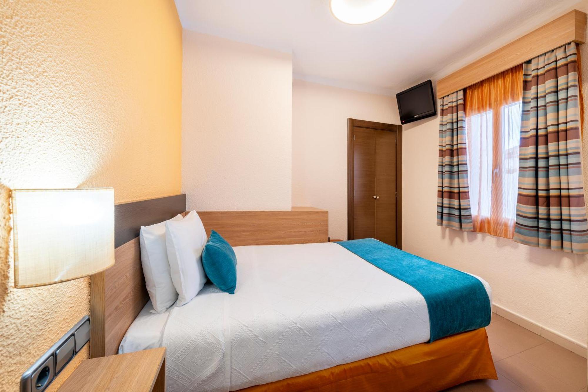 Hostal Ballesta Madrid Ngoại thất bức ảnh